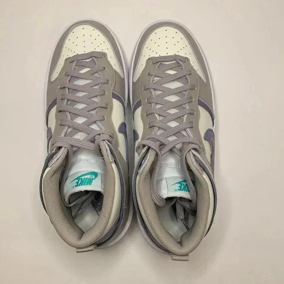 Dunk High Iron Purple Sneakers Women’s Size 7 NIB - Picture 9 of 10